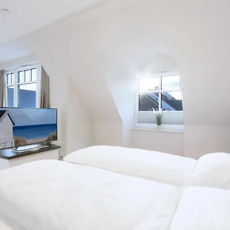 Amazing apartment in Ostseebad Boltenhagen with Sauna&WiFi Buitenkant foto
